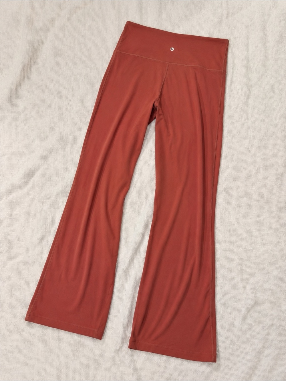 Dusty rose Lululemon flared yoga pants | Size 10.
